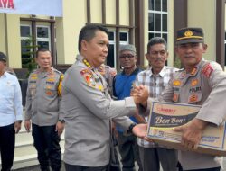 Mahasiswa STIK Lemdiklat Polri Angkatan 83/WPS Dampingi Pendistribusian Logistik Kapolri kepada Korban Banjir dan Longsor di Pidie Jaya