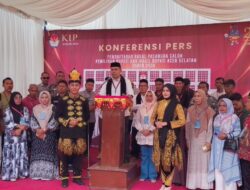 Lewat Jalur Independen Hendri yono – Indra Giwang Anhar mendaftar ke KIP Aceh Selatan