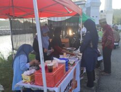 Berburu Takjil di RTH Tapaktuan, Sambil Nikmati Suasana Senja di Tepi Samudra Hindia