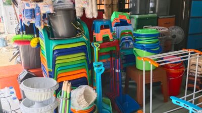 Harga Plastik Melonjak Tajam, Pedagang di Tapaktuan Bertahan di Tengah Sepinya Pembeli