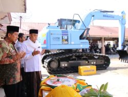 Bupati Pidie Jaya Terima Excavator Bantuan KKP, Percepat Pemulihan Tambak dan Ekonomi Pesisir
