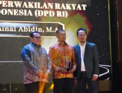 Dinilai Aspiratif dan Peduli Pembangunan Aceh, Ghufran ZA Terima Anugerah SMSI Award 2026