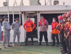 Hari Ketiga, KP Sanjaya-7017 Polri dan KN SAR Tetuka Terus Sisir Perairan Selat Sunda