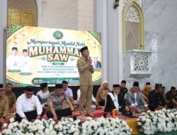 Bupati Tapsel Ajak Masyarakat Teladani Akhlak Rasulullah pada Peringatan Maulid Nabi 1448 H