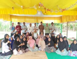 Penyuluh Agama KUA Susoh Serahkan SKT Majelis Taklim, Wujud Nyata Layanan MaLaKek