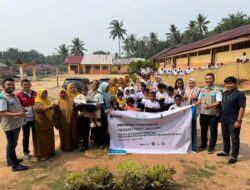 YBM PLN UP3 Padangsidimpuan Bersama Badko HMI Sumut Salurkan Bantuan Perlengkapan Sekolah