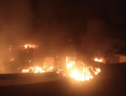 Kebakaran Hebat Terjadi di Kelurahan Kantin, 10 Rumah Hangus, dan 1 Orang Meninggal Dunia