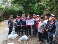Kades Sibongbong Apresiasi Bupati Tapsel dan Kapolres: Penyebaran Bibit Ikan di Lubuk Larangan Dorong Ekonomi Warga