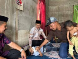 Bupati Aceh Selatan Jenguk Keluarga dengan Tiga Anak Penyandang Disabilitas di Kluet Timur