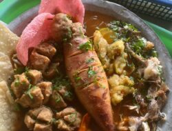 Viral di Langsa! Bakso Cumi-Cumi Buntal Disajikan di Wajan Mini, Harganya Mulai Rp25 Ribu